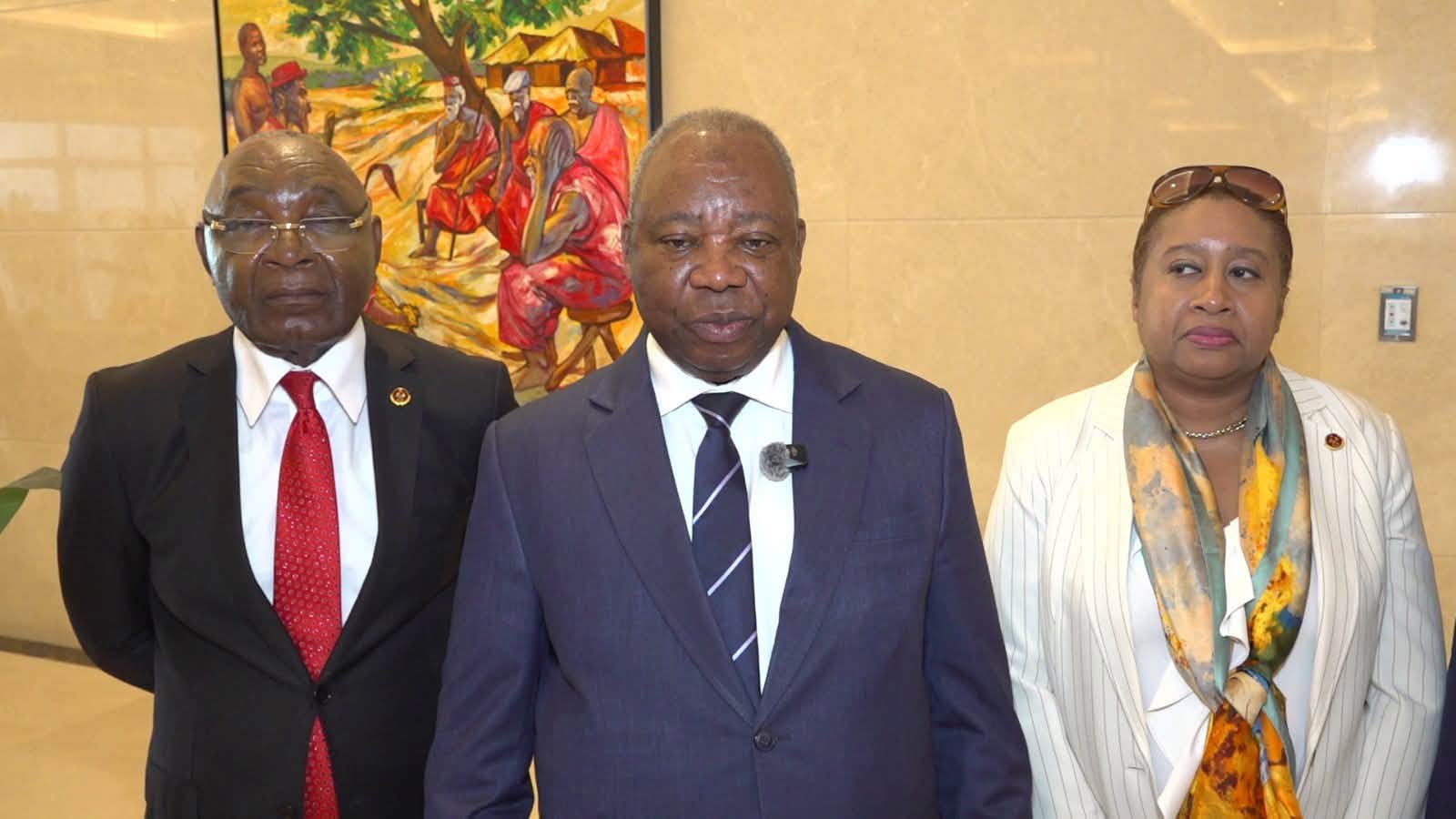 En visite de travail en République du Congo, S.E.M Daniel Francisco CHAPO